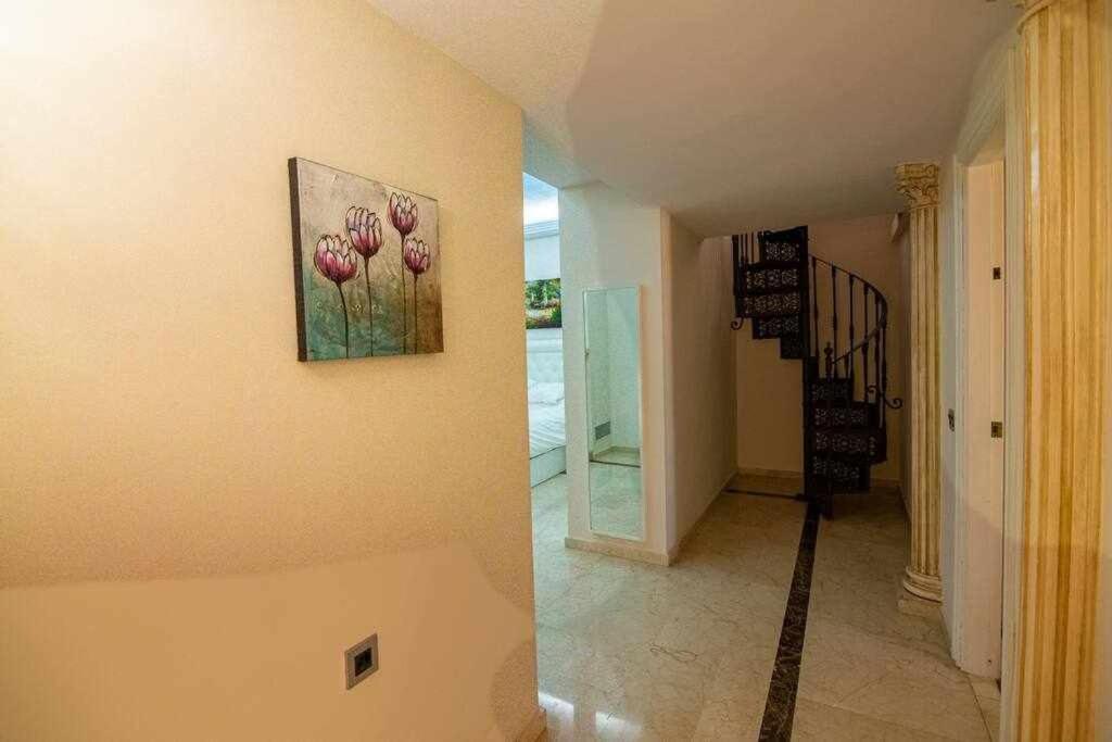 Lujosa Villa En Alhaurin De La Torre 7 Dormitorios Экстерьер фото